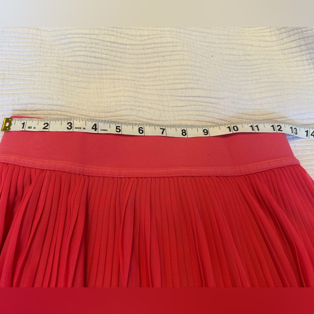 Lululemon Varsity High-Rise Pleated Tennis Skirt - Picture 4 of 5